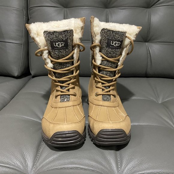 UGG Adirondack Boots - Size 7 - Picture 4 of 5